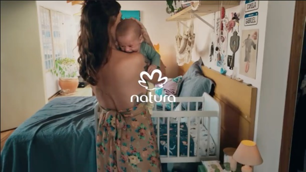 Filme da Natura em um player dentro de uma página editorial.